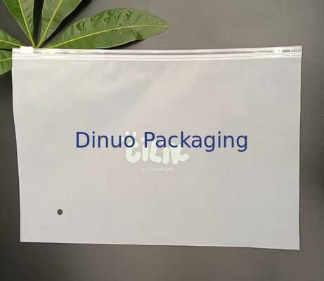 পরিবেশ-বান্ধব খাদ্য-নিরাপদ পুনরায় ব্যবহারযোগ্য CPE ফ্রস্টেড জিপার পাউচ পোশাক ও নথিপত্রের জন্য