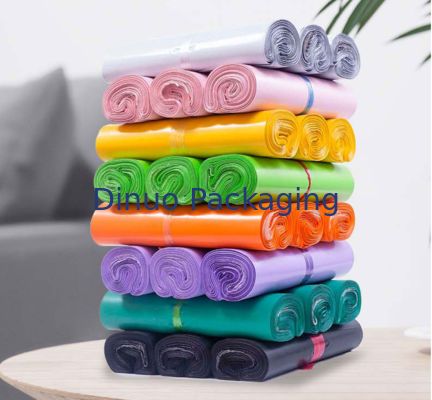 পোশাক কুরিয়ার জন্য অশ্রু-প্রতিরোধী জলরোধী এবং স্ব-সিলিং পলি মেইলিং ব্যাগ